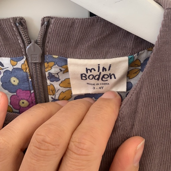 Mini boden 3T 4T corduroy dress - Picture 2 of 2